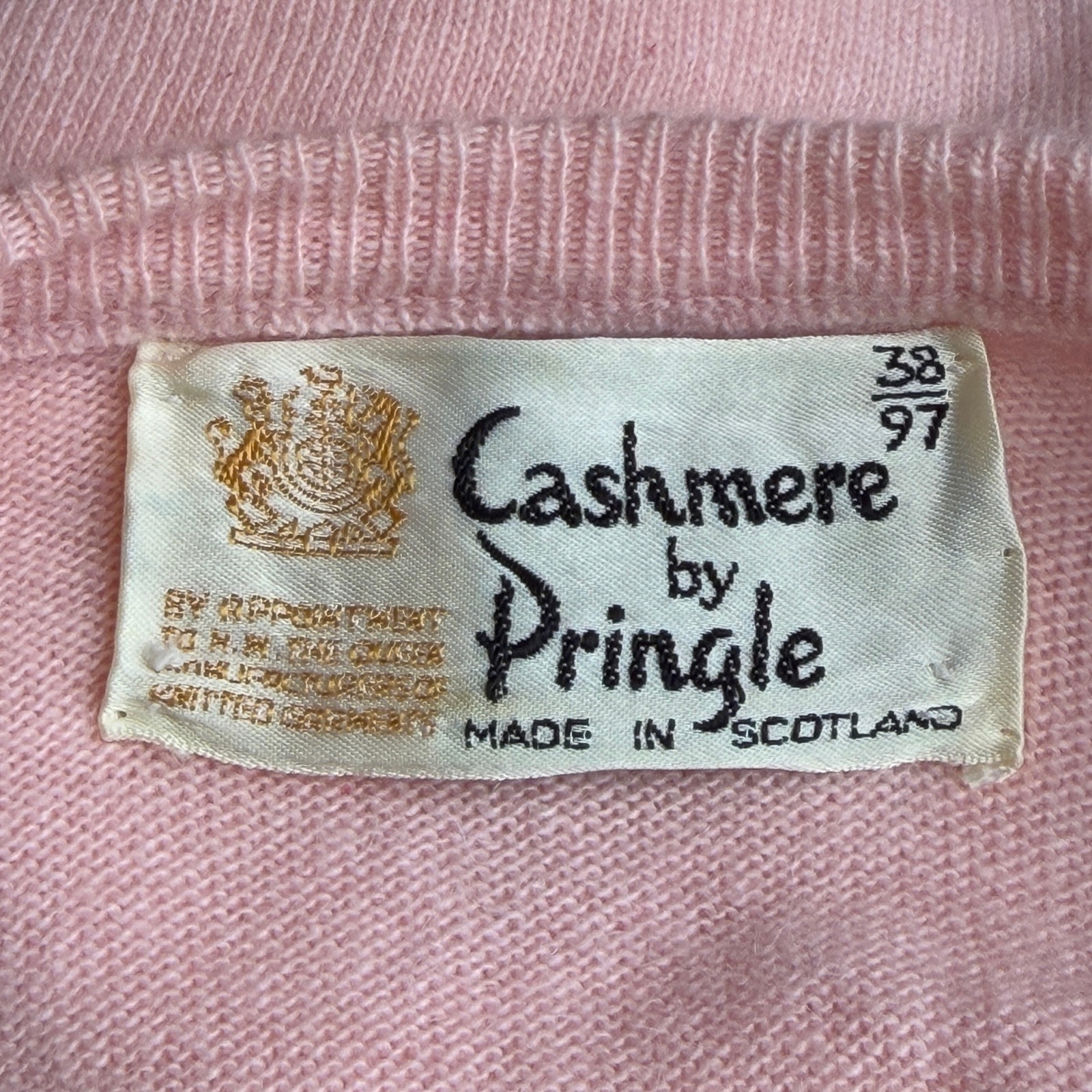 Vintage 100% Cashmere By Pringle Soft Pink Classic Cardigan Sweater Size 38 — image 4 of 4